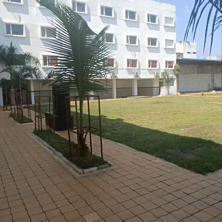 Hotel Shri Vardhan Ujjain Exterior foto