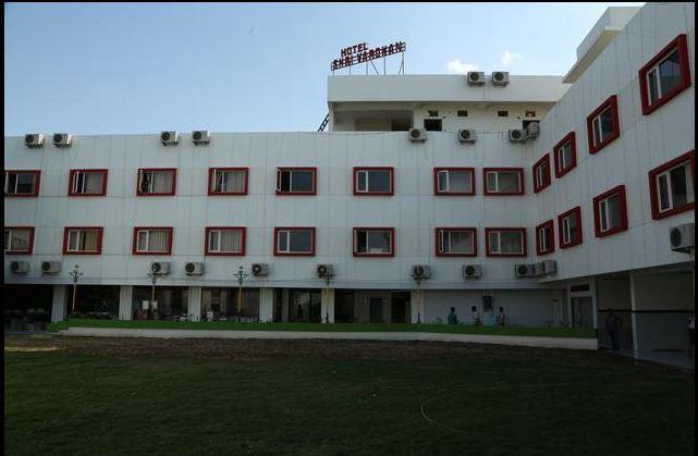 Hotel Shri Vardhan Ujjain Exterior foto